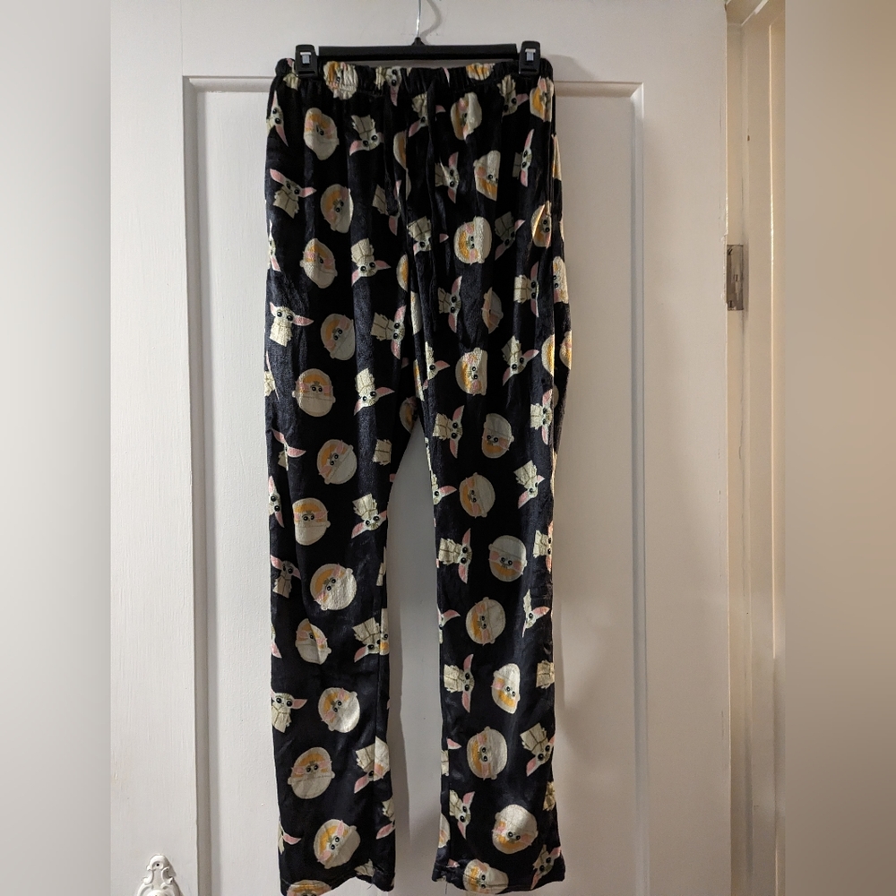 Baby Yoda Star Wars Fuzzy PJ Pants Size Small